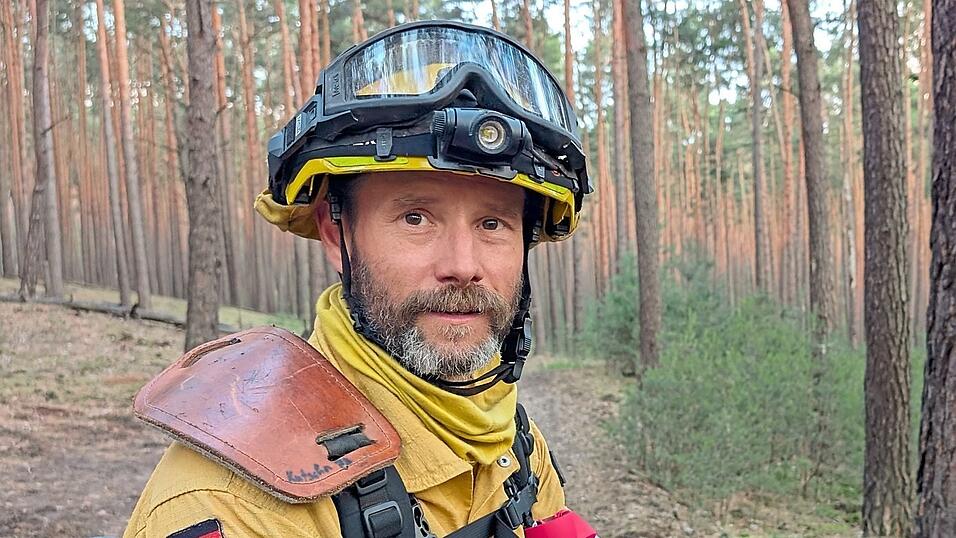 „Dein Körper muss an das Gewicht der Einsatzausrüstung gewohnt sein“: Kurt Schwäger bei der Abschlussübung in Lehnin (bei Berlin).