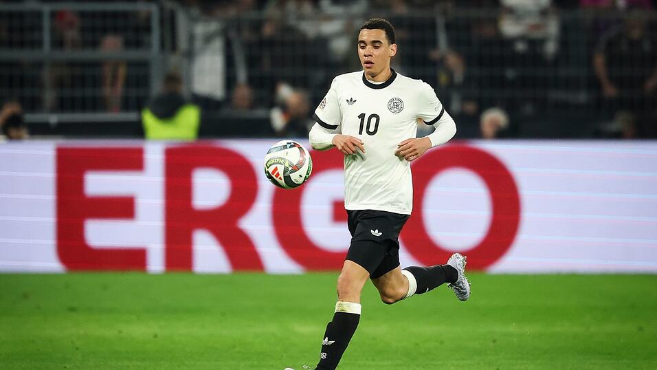 Jamal Musiala bestritt sein letztes L&auml;nderspiel vor einem Jahr gegen Italien. (Archivbild)