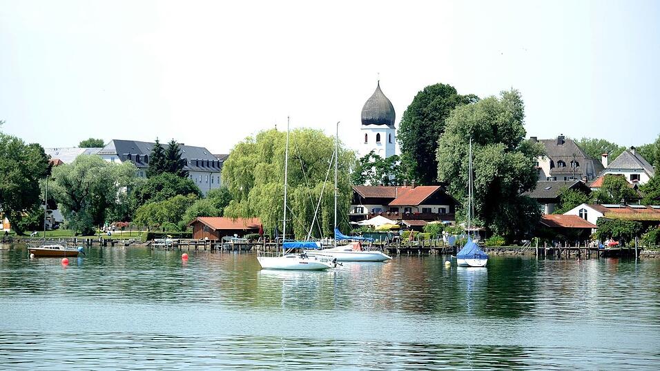 In Bayerns kleinster Gemeinde Chiemsee war der Amtsinhaber der einzige Kandidat. (Archivbild)