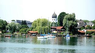 In Bayerns kleinster Gemeinde Chiemsee war der Amtsinhaber der einzige Kandidat. (Archivbild)