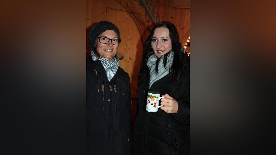 Bei einem schweren Unfall in der Gemeinde Frontenhausen sind zwei Menschen verletzt worden. Bei einem schweren Unfall in der Gemeinde Frontenhausen sind zwei Menschen verletzt worden.