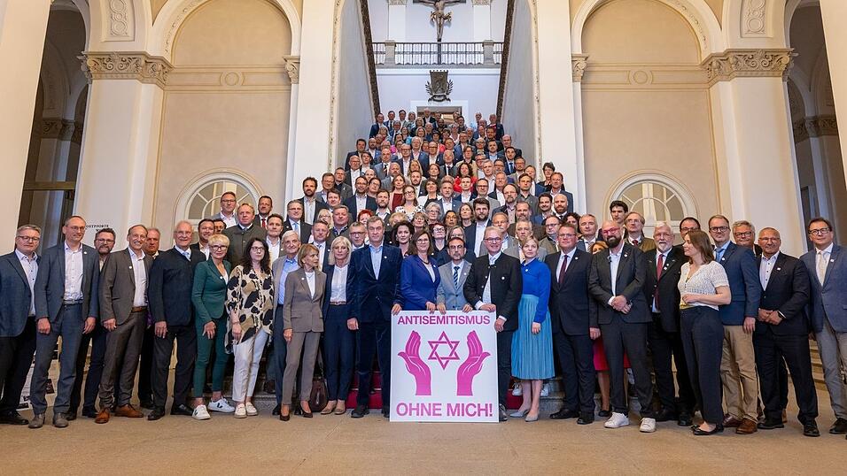 Seltene Einigkeit im Landtag: Vier Fraktionen setzen gemeinsam ein Zeichen gegen Antisemitismus.