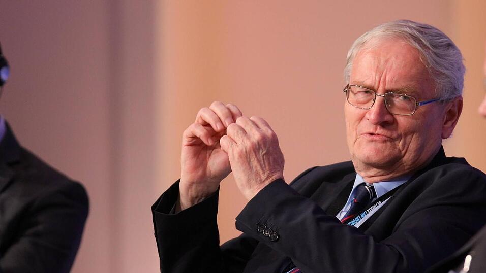 August Hanning, von 1998 bis 2005 Chef des Bundesnachrichtendienstes, soll sich nach seiner Amtszeit geheime Informationen aus dem Dienst beschafft haben, um sie im Rahmen privater Beratungsgesch&auml;fte weiterzuverkaufen. (Archiv)