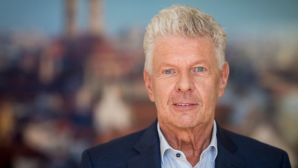 Dieter Reiter will das Geld zwischen Bund, Ländern und Kommunen anders verteilen. (Archivbild) Dieter Reiter will das Geld zwischen Bund, Ländern und Kommunen anders verteilen. (Archivbild)