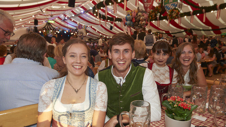 Die Partybilder vom Freitag, 12. August 2022, aus dem Festzelt Lechner.