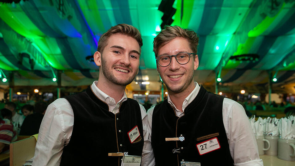 Die Partybilder von Sonntag, 21. August 2022, aus dem Festzelt Reisinger.