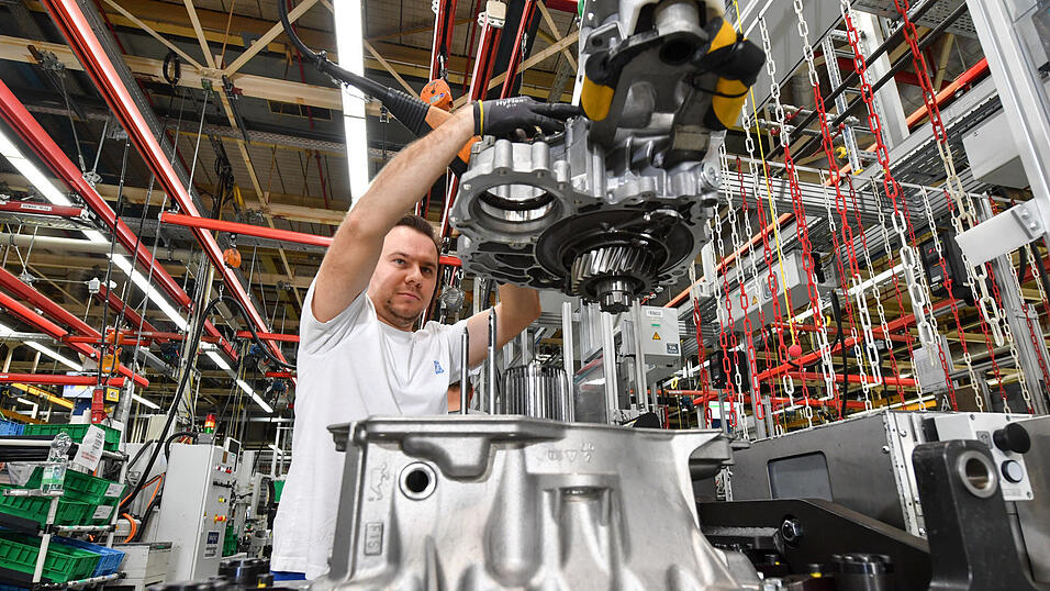 Druck von oben - das spüren aktuell viele Autozulieferer in Niederbayern und der Oberpfalz. Druck von oben - das spüren aktuell viele Autozulieferer in Niederbayern und der Oberpfalz.