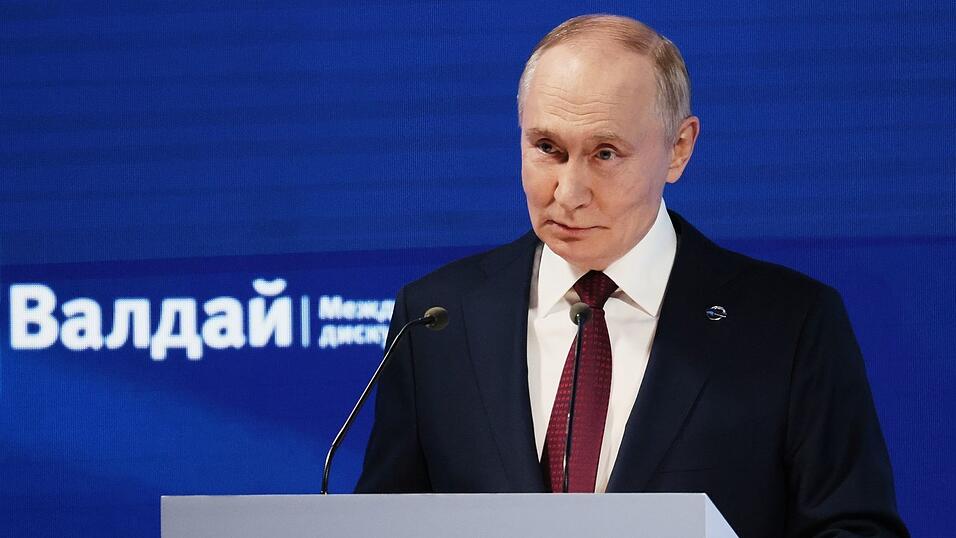 Kremlchef Wladimir Putin warnt vor einer Lieferung von Tomahawk-Raketen an die USA.