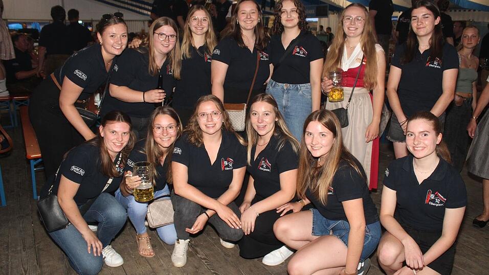 Zur Musik von Headless wurde ausgelassen gefeiert.