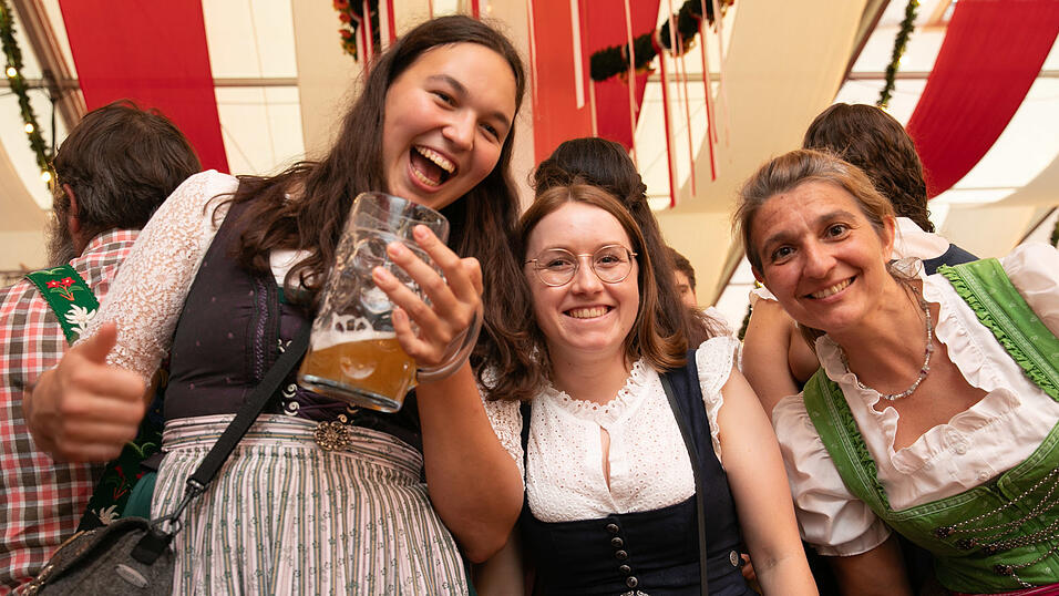 Die Partybilder vom Samstag, 16. August, aus dem Festzelt Greindl. Die Partybilder vom Samstag, 16. August, aus dem Festzelt Greindl.