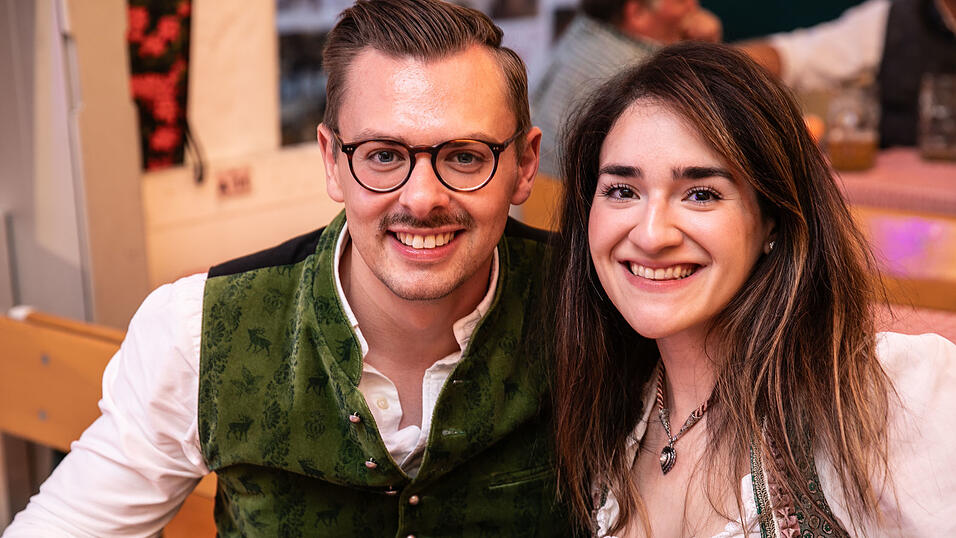 Die Partybilder vom Sonntag, 17. August, aus dem Festzelt Greindl. Die Partybilder vom Sonntag, 17. August, aus dem Festzelt Greindl.