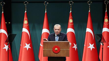Recep Tayyip Erdogan regiert die Türkei bereits seit 2014 als Präsident. Zuvor regierte er bereits als Ministerpräsident. Recep Tayyip Erdogan regiert die Türkei bereits seit 2014 als Präsident. Zuvor regierte er bereits als Ministerpräsident.