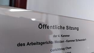 Die Entgeltfortzahlung im Krankheitsfall sichert den Arbeitnehmer sozial ab. Aber sie sorgt mitunter auch für Diskussionen, wenn der Arbeitgeber die Krankheit selbst anzweifelt. So wie im Fall des Molkereiangestellten.