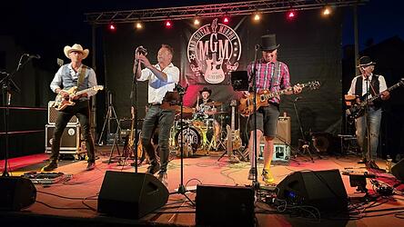 Mad Guitar Murphy and the Blind Dogs