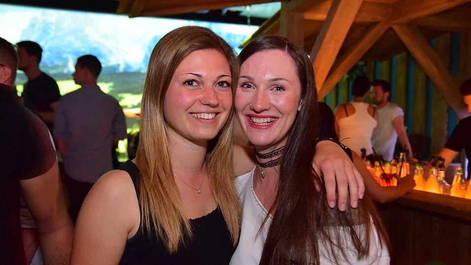 'Hoch die Hände, Wochenende' - so 'Wuid' wurde gefeiert in Straubing. 'Hoch die Hände, Wochenende' - so 'Wuid' wurde gefeiert in Straubing.