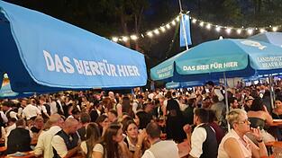 „Das Bier für hier“, so lautet der Brauhaus-Slogan, mit dem die Brauerei viele Jahre bei den Dulten vertreten war. Bei der Bartlmädult bleibt das Brauhaus nun aber außen vor. „Das Bier für hier“, so lautet der Brauhaus-Slogan, mit dem die Brauerei viele Jahre bei den Dulten vertreten war. Bei der Bartlmädult bleibt das Brauhaus nun aber außen vor.