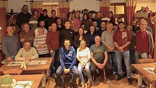 Die Gründer der Bürgerinitiative „Eisiger Wind Landkreis Cham“. Die Gründer der Bürgerinitiative „Eisiger Wind Landkreis Cham“.