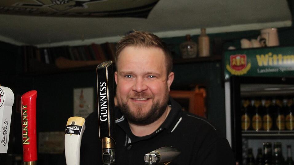 So wurde am Samstag, 23. Oktober, im Irish Pub in Landshut gefeiert - die Partybilder. So wurde am Samstag, 23. Oktober, im Irish Pub in Landshut gefeiert - die Partybilder.