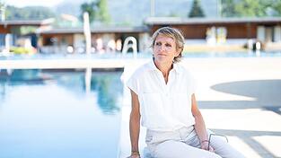 Susanne Pawlik hat den autobiografisch gefärbten Roman «Weiterschwimmen» über den Tod eines Kindes geschrieben. Susanne Pawlik hat den autobiografisch gefärbten Roman «Weiterschwimmen» über den Tod eines Kindes geschrieben.