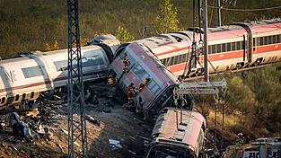 Die Fahrdatenschreiben enthalten wichtige Informationen. Die Fahrdatenschreiben enthalten wichtige Informationen.