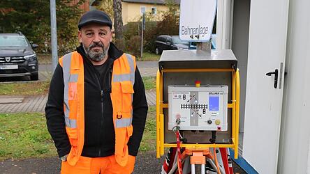 Auf der Zöllner-Bahnanlage hat er sich ausbilden lassen. Hier ist er der Chef.