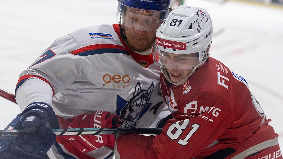 Die Eisb&auml;ren Regensburg (rote Trikots) haben am Sonntag zur&uuml;ckgebissen und die DEL2-Finalserie gegen die Kassel Huskies auf 1:1 ausgeglichen.