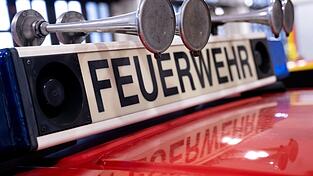 Ein &Ouml;lunfall auf dem Lech besch&auml;ftigt die Feuerwehr in Landsberg. (Symbild)