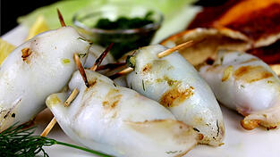 In unserer Serie 'So grillt die Region' landet heute leckerer Tintenfisch auf dem Grill.