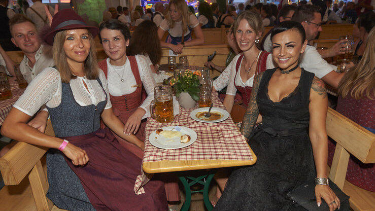 Die Partybilder vom Sonntag, 14. August 2022, aus dem Festzelt Lechner.