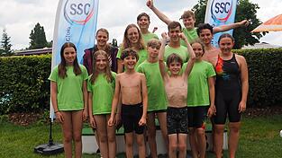 Die Schwimmer der Landauer Wettkampfmannschaft. Die Schwimmer der Landauer Wettkampfmannschaft.