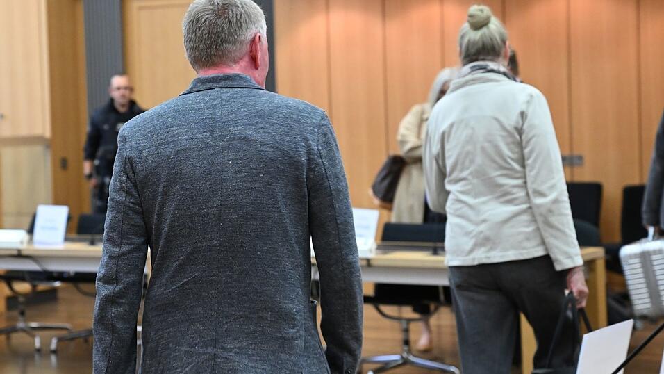 Zum Prozessauftakt vor dem Landgericht Braunschweig ben&ouml;tigte der Staatsanwalt zwei Stunden f&uuml;r die Verlesung der Vorw&uuml;rfe.