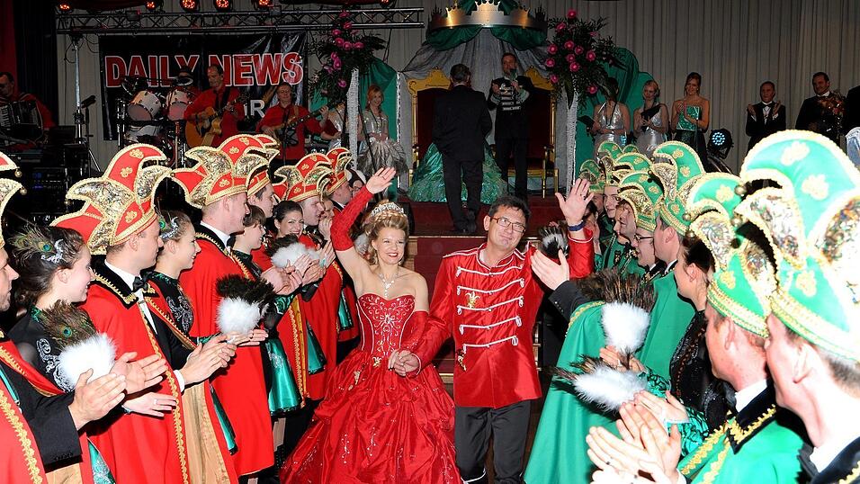 Impressionen vom Intrhonisationsball 2015 der Narrhalla Moosburg. (Foto: Ren&eacute; Spanier)