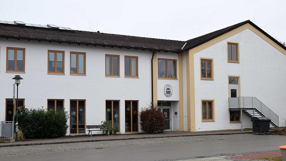 Das gr&ouml;&szlig;te Langenbacher Projekt im Planungsprozess ist der Ausbau der Grundschule Langenbach zu einer Ganztagsbetreuung inklusive einer Schulsanierung. Das wird eine Aufgabe f&uuml;r den Nachfolger oder die Nachfolgerin von Susanne Hoyer.