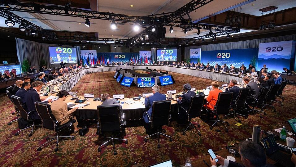 In der Runde der G20-Finanzminister sitzt erstmals wieder ein russischer Minister. In der Runde der G20-Finanzminister sitzt erstmals wieder ein russischer Minister.