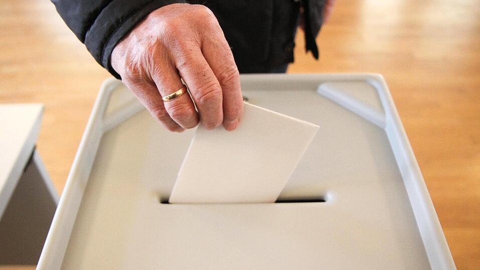 Die Landratswahl ist vorerst vorbei. Doch bereits in zwei Wochen geht es weiter, mit der Stichwahl zwischen Claudia Geilersdorfer und Alfred Holzner. (Symbolbild)
