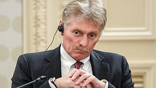 Kremlsprecher Dmitri Peskow hat bekräftigt, dass Russland kein Interesse an einem Waffenstillstand im Ukraine-Krieg hat. (Archivbild) Kremlsprecher Dmitri Peskow hat bekräftigt, dass Russland kein Interesse an einem Waffenstillstand im Ukraine-Krieg hat. (Archivbild)