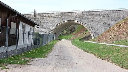 Die wasserrechtliche Erlaubnis f&uuml;r den Ersatzneubau der Geh- und Radwegbr&uuml;cke an der Bundesstra&szlig;e 85 wurde erteilt.