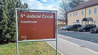 Der Weg zum Gerichtssaal im 'Judicial Circuit'. Das Geb&auml;ude in den Rose Baracks bei Vilseck selbst darf nicht fotografiert werden, die Sicherheitsauflagen in dem Prozess sind sehr hoch.