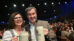 Ilse Aigner und Markus S&ouml;der, hier beim Starkbieranstich am Nockherberg, sind seit jeher parteiinterne Konkurrenten.