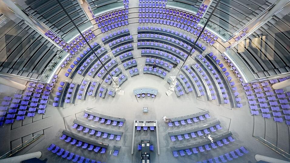 Die SPD, die Grüne und die Linke, die um ihren politischen Einfluss fürchten, haben keine Hemmungen, der Union zu unterstellen, gemeinsame Sache mit „Nazis“ und „Faschisten“ zu machen. Die SPD, die Grüne und die Linke, die um ihren politischen Einfluss fürchten, haben keine Hemmungen, der Union zu unterstellen, gemeinsame Sache mit „Nazis“ und „Faschisten“ zu machen.