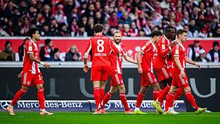 Konrad Laimer trifft zur Münchner Führung.