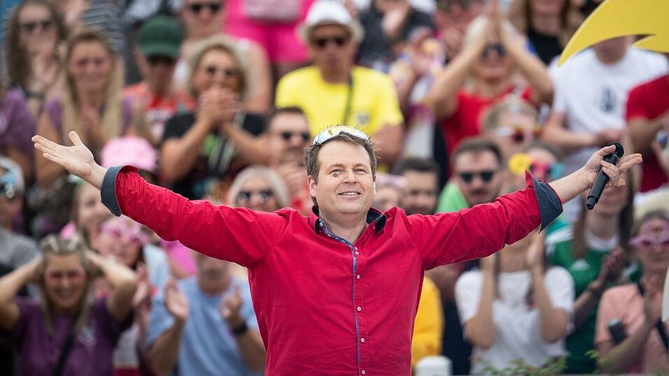 «Mon Amour» von Tobee versetzt das Publikum in Ekstase. «Mon Amour» von Tobee versetzt das Publikum in Ekstase.