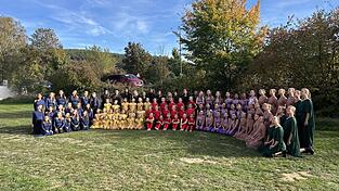 Die Jazzdance-Gruppen proben fleißig für das Tanztheater und können ihren Auftritt kaum erwarten. Die Jazzdance-Gruppen proben fleißig für das Tanztheater und können ihren Auftritt kaum erwarten.