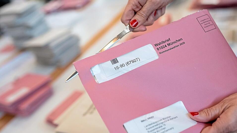 Zum ersten Mal wird bei Stichwahlen in Bayern ausschlie&szlig;lich per Brief abgestimmt - wegen Corona.