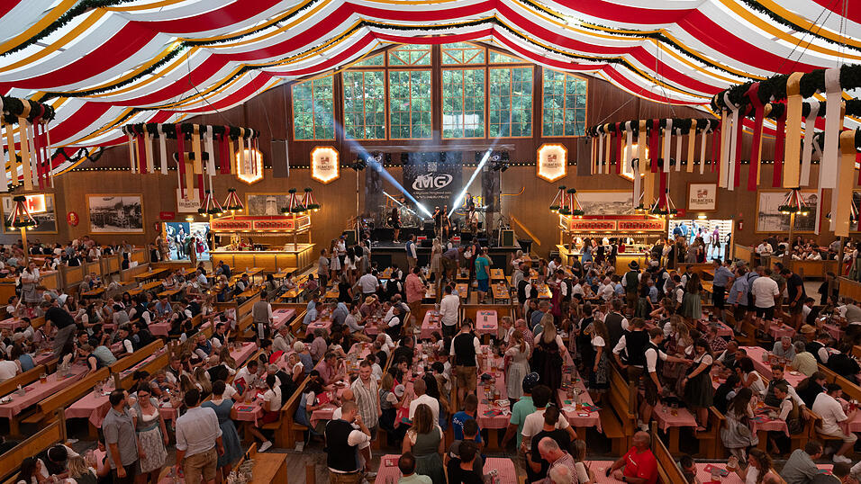 Die Partybilder vom Freitag, 16. August 2024, aus dem Festzelt Kr&ouml;nner.