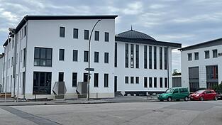 Die fertige Moschee in der Ottostraße fiel Stadträten wegen der fehlenden Bäume auf. Die fertige Moschee in der Ottostraße fiel Stadträten wegen der fehlenden Bäume auf.