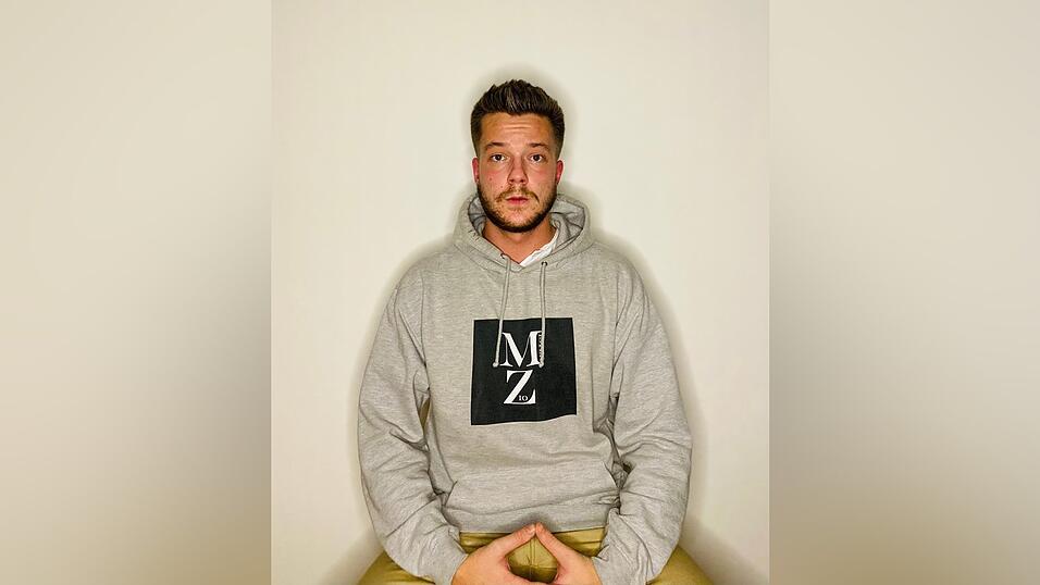 Nick Reitmayr lädt pro Woche um die drei Videos auf die App TikTok hoch. Nick Reitmayr lädt pro Woche um die drei Videos auf die App TikTok hoch.