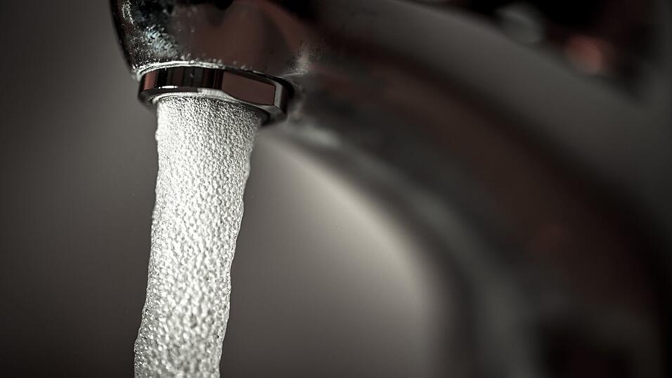 Im Landkreis W&uuml;rzburg wurden E.Coli-Bakterien im Leitungswasser festgestellt. (Symbolbild)