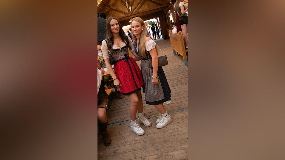 Die Partybilder vom Freitag, 15. August, aus dem Festzelt Nothaft. Die Partybilder vom Freitag, 15. August, aus dem Festzelt Nothaft.
