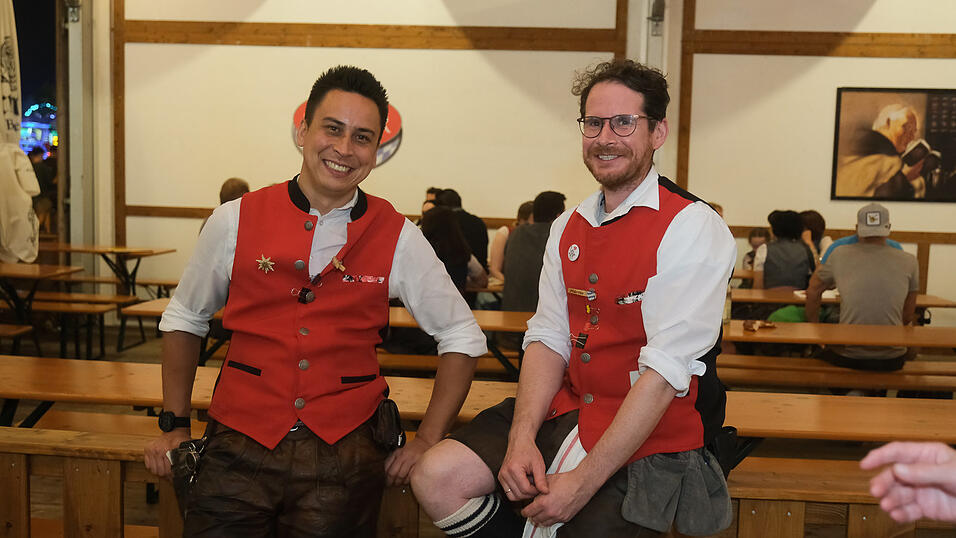 Die Partybilder vom Dienstag, 15. August 2023, aus dem Festzelt Greindl. Die Partybilder vom Dienstag, 15. August 2023, aus dem Festzelt Greindl.